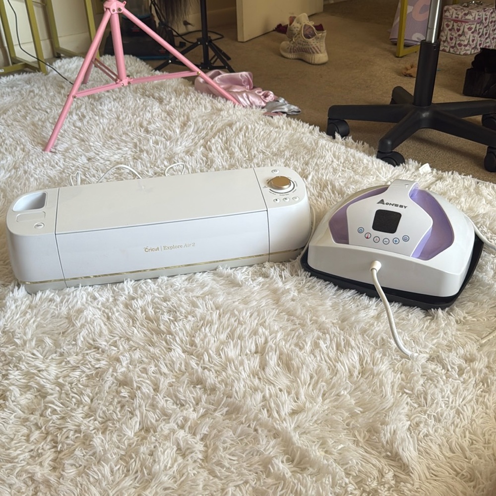 Cricut explore Air2 and Heat Press